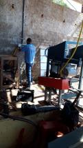 PREFEITURA DE JAPIRA INSTALA MÁQUINA DE FABRICAR LAJOTAS