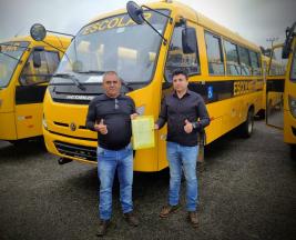 NOVO ÔNIBUS ESCOLAR PARA JAPIRA