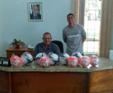 DEPARTAMENTO DE ESPORTES RECEBE MAIS UM LOTE DE BOLAS