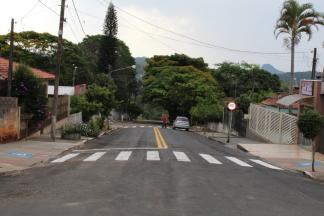 RUAS DE JAPIRA RECEBEM  SINALIZAÇÃO